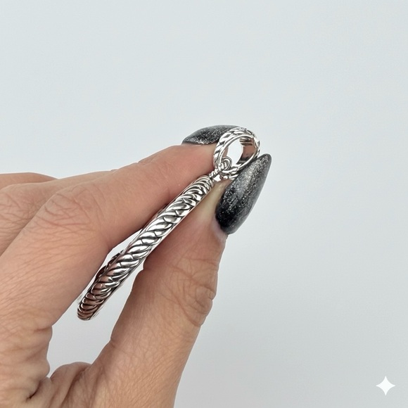 JAI Sterling Silver Medallion Enhancer with Intricate Design (NEW) - Picture 5 of 5